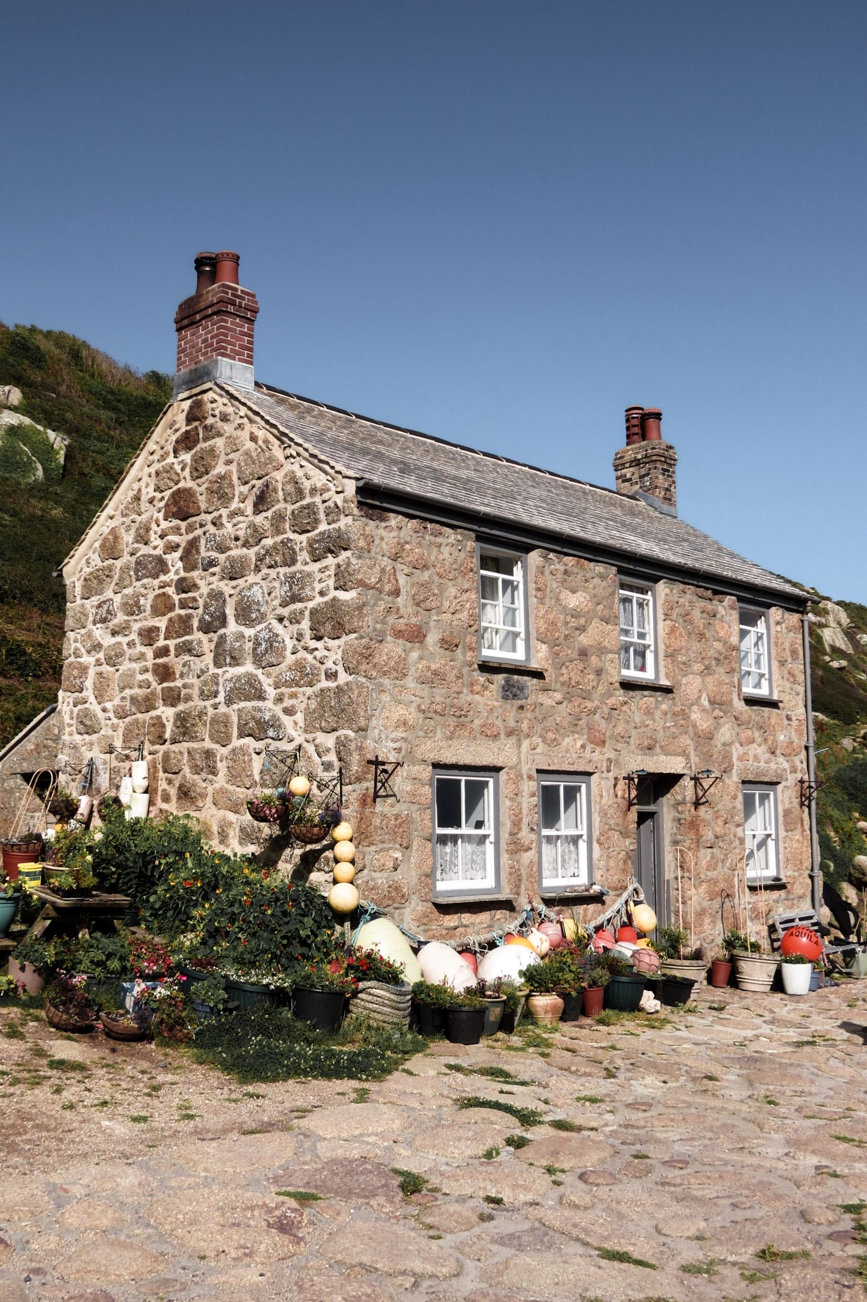 The Benefits Of Living In A Stone House: Comfort, Durability And Beauty