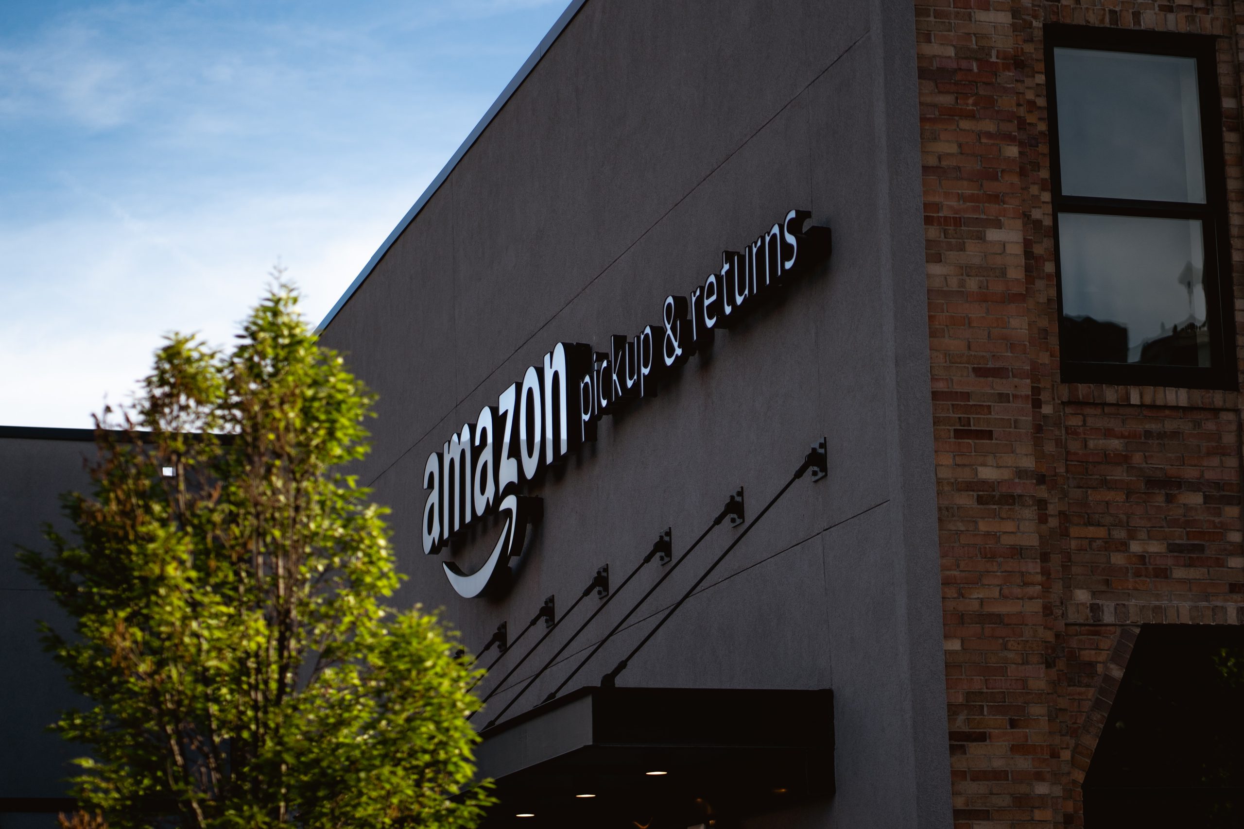 How Will Amazon’s Job Cuts Affect its Customers and Investors?