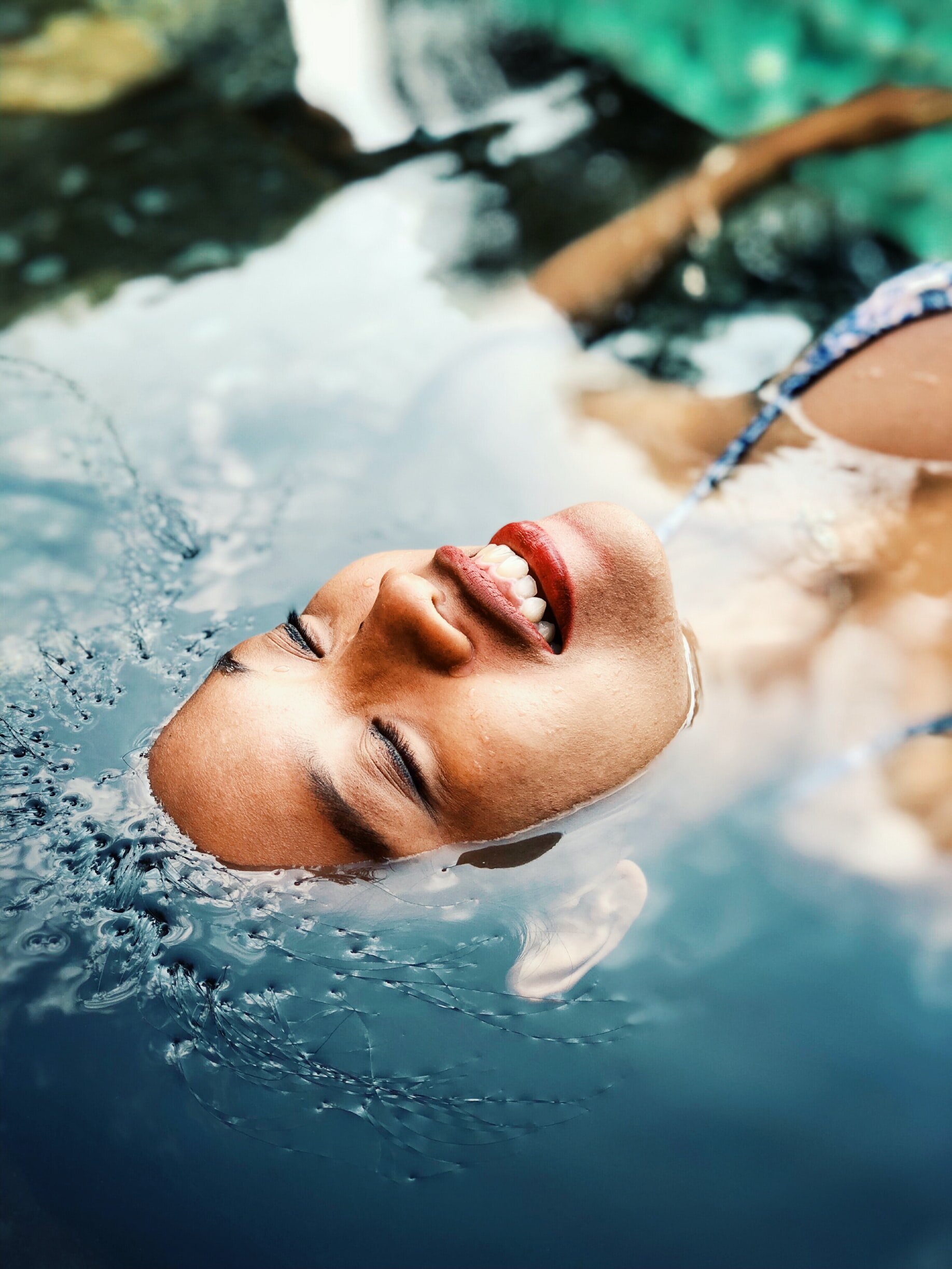 Drink Up for Beautiful Skin: Understanding the Benefits of Hydrating from Within