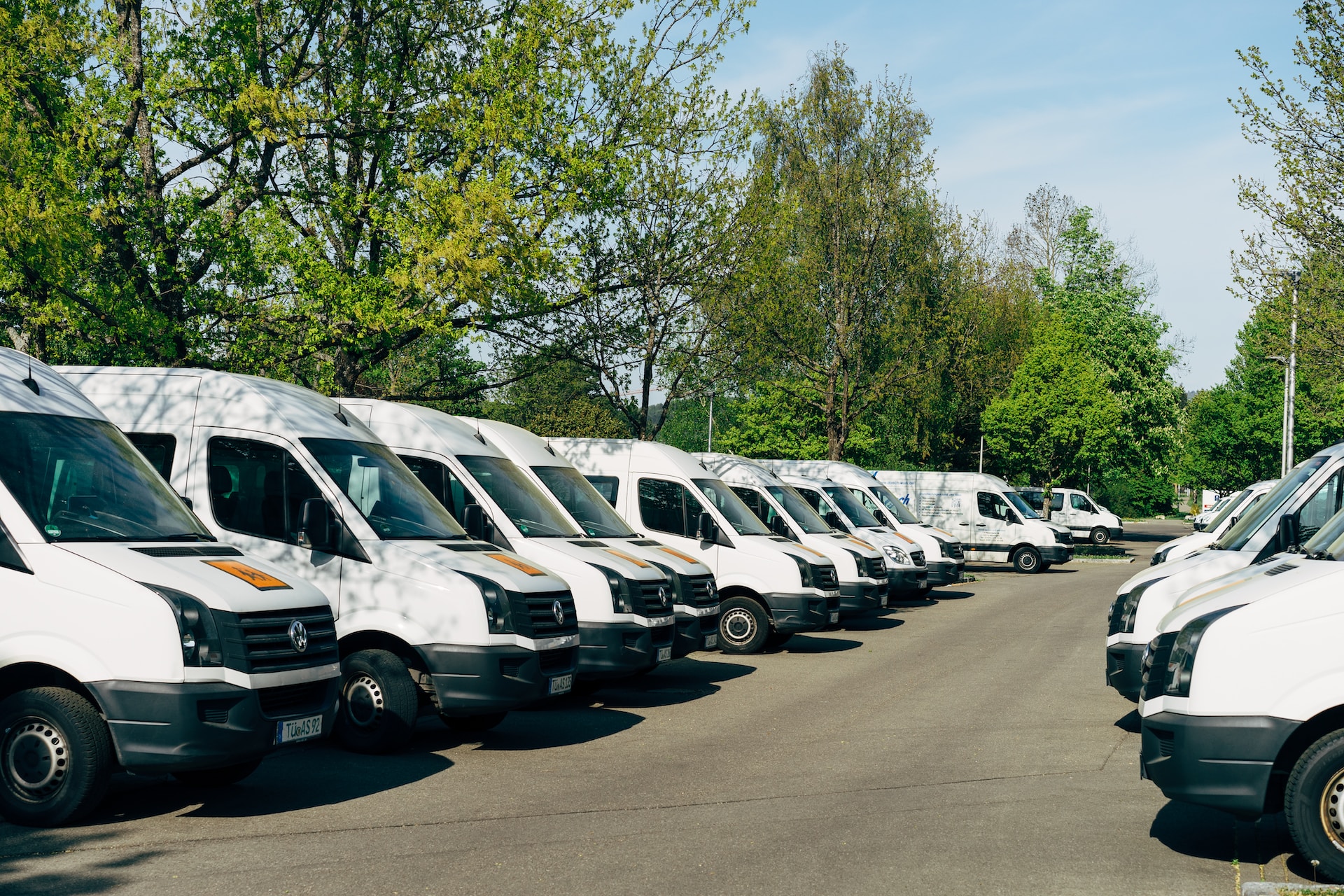 Electric Delivery Trucks Become More Affordable: The Role of IRA Tax Breaks