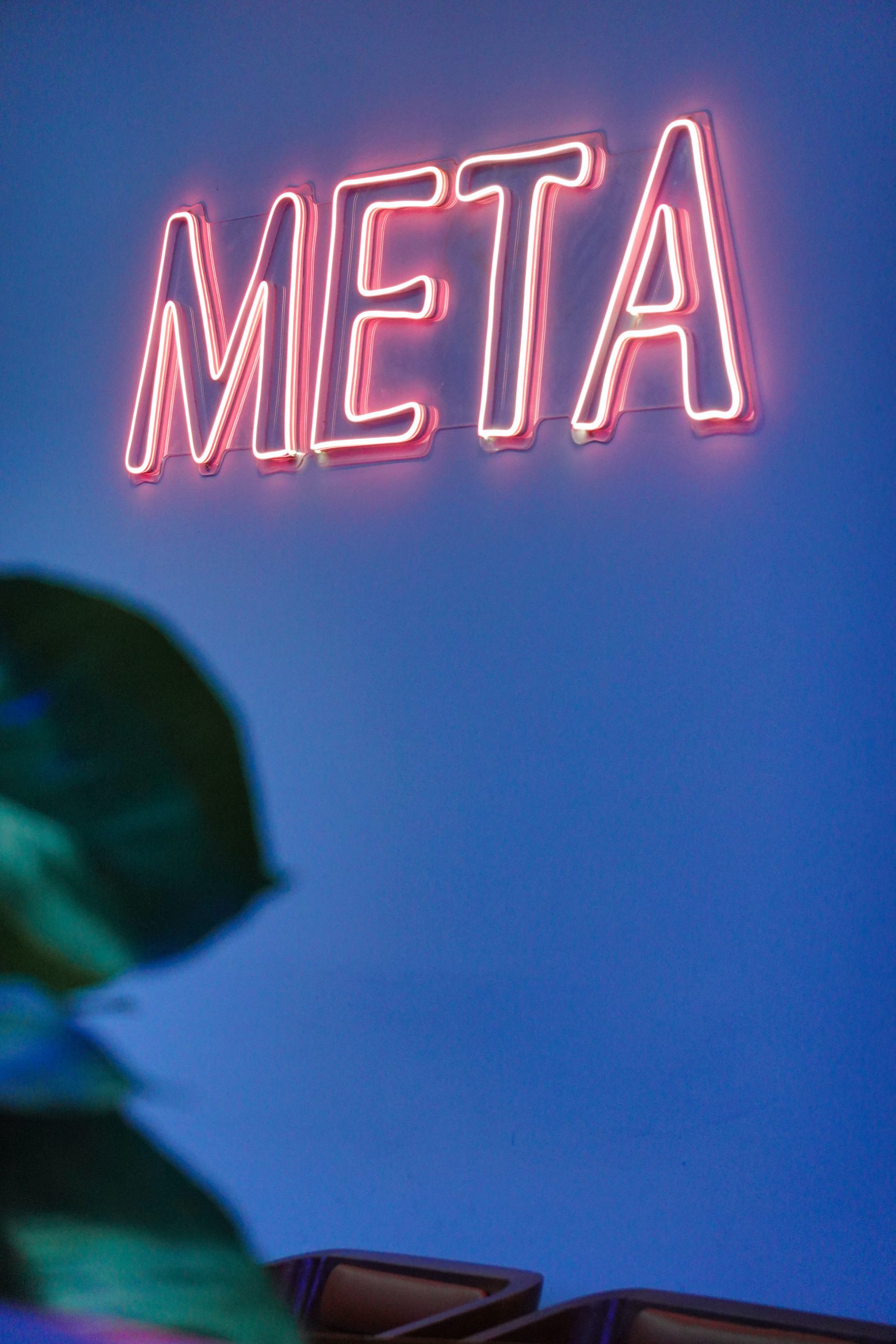 Meta Faces Criticism Over Allowing Minors Into the Metaverse