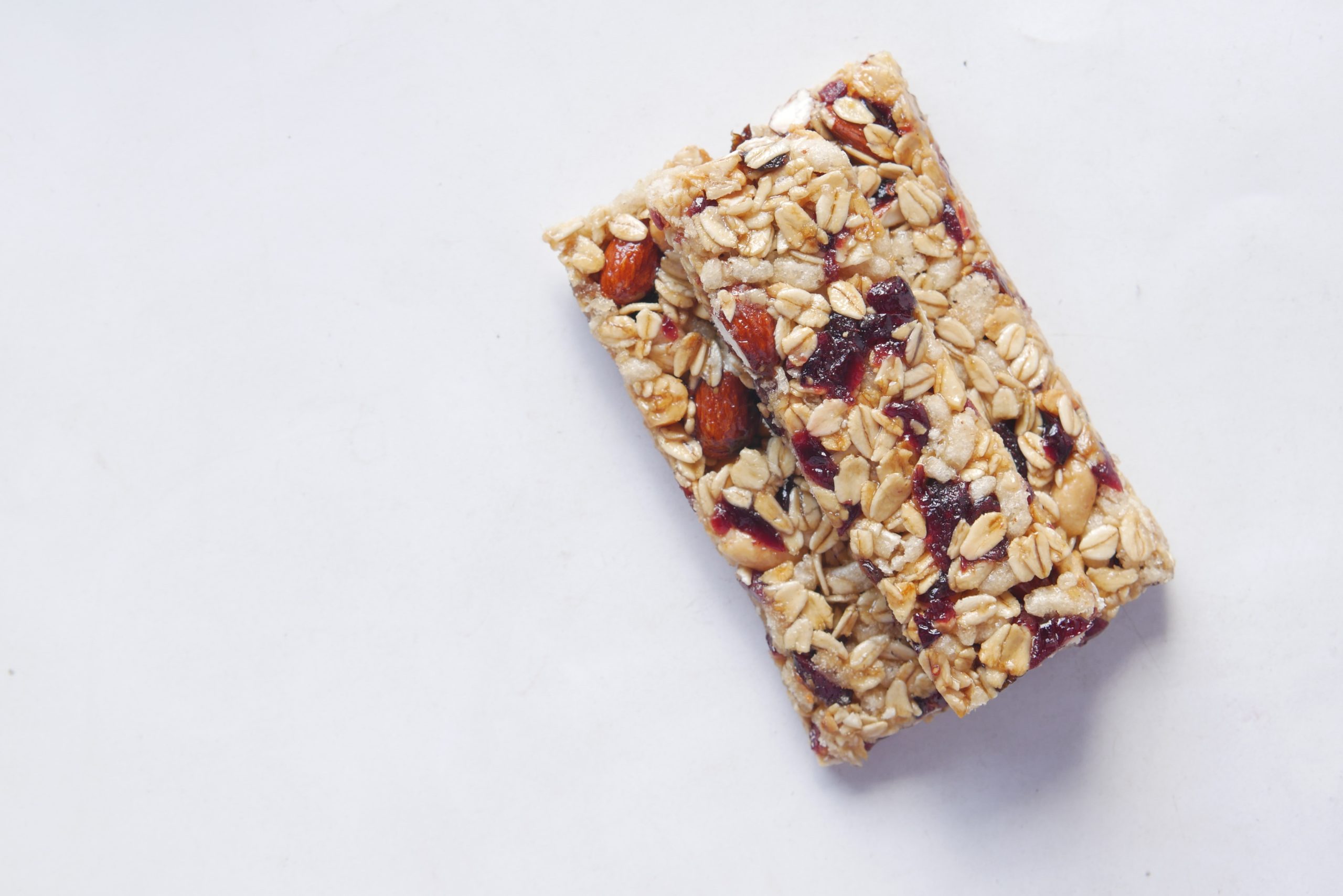 The Great Protein Bar Debate: Should You Eat Them or Avoid Them?