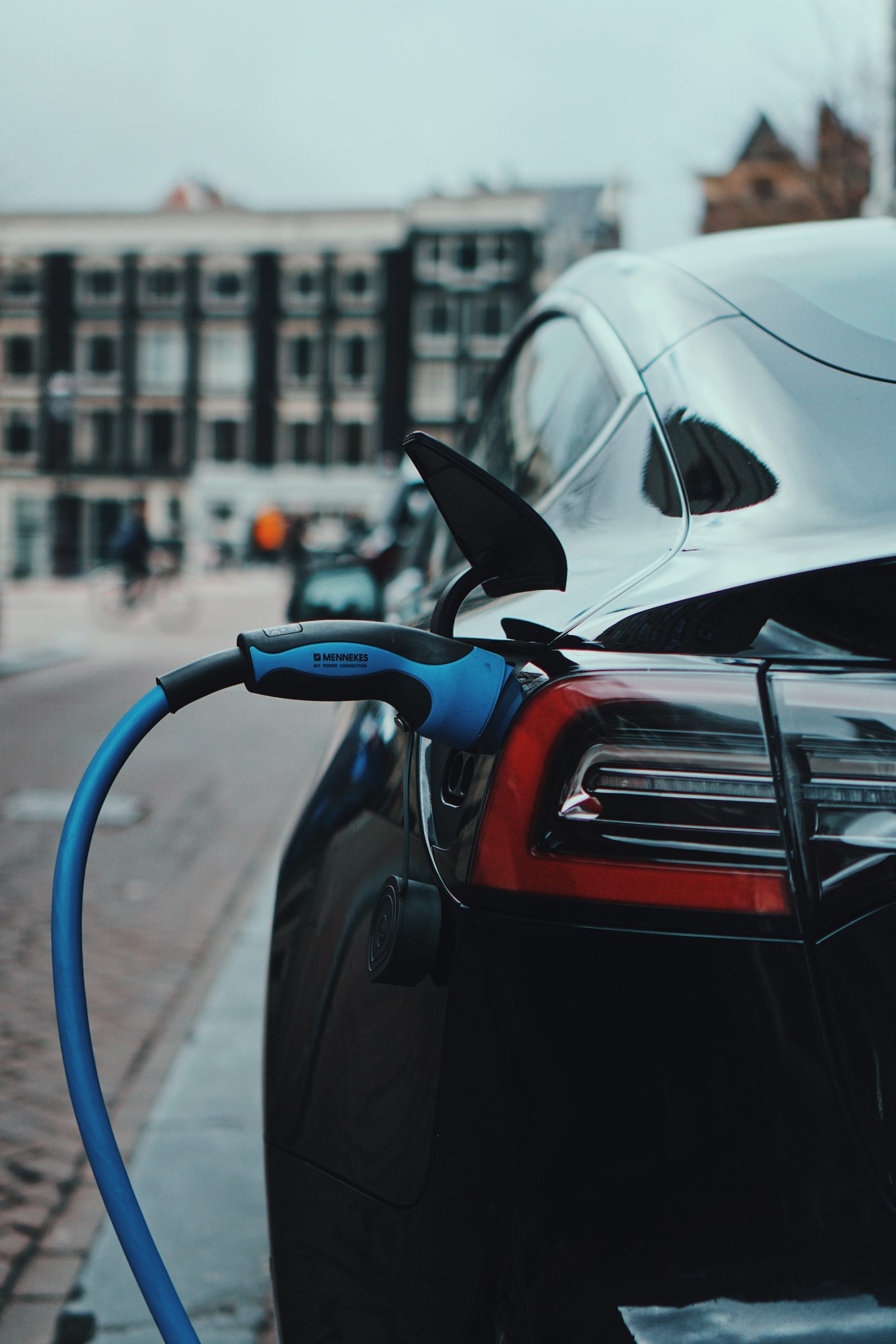 Electric Cars: The Clean Energy Conundrum and Regional Variances in Environmental Impact