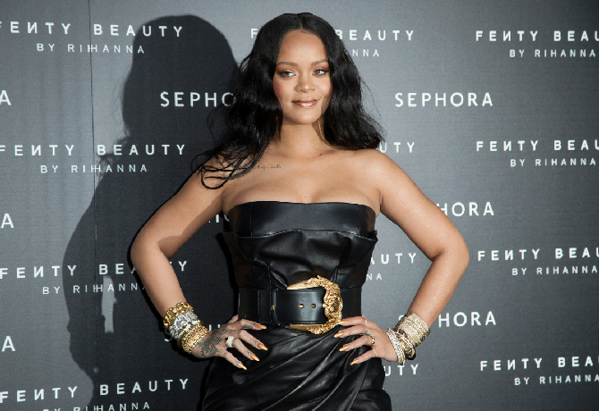 Get Ready to Embrace Your Own Barefaced Beauty with Rihanna’s Inspiring Look