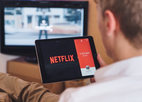 Netflix subscribers decline