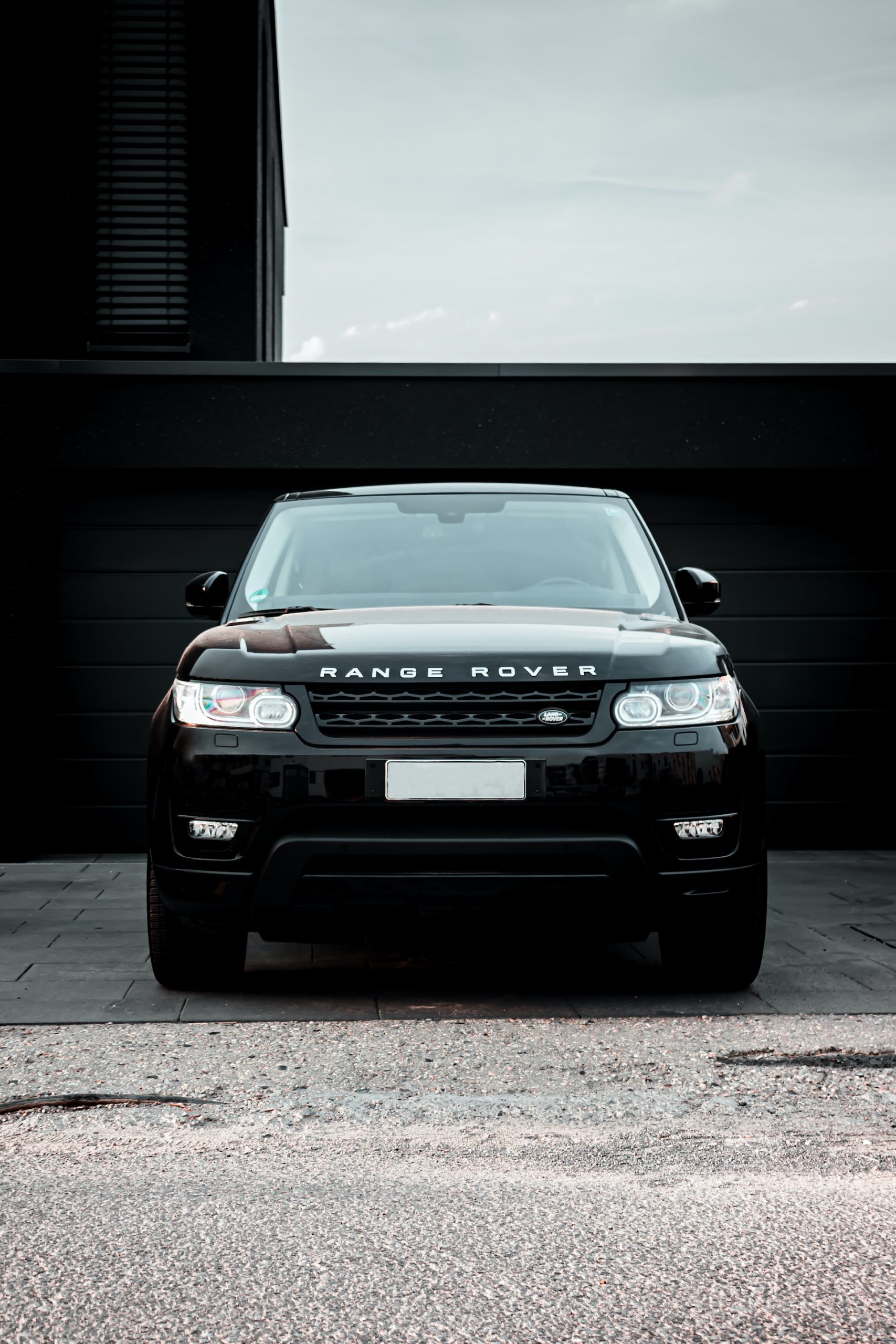 Automotive Style with a Defender and Range Rover Hybrid Look