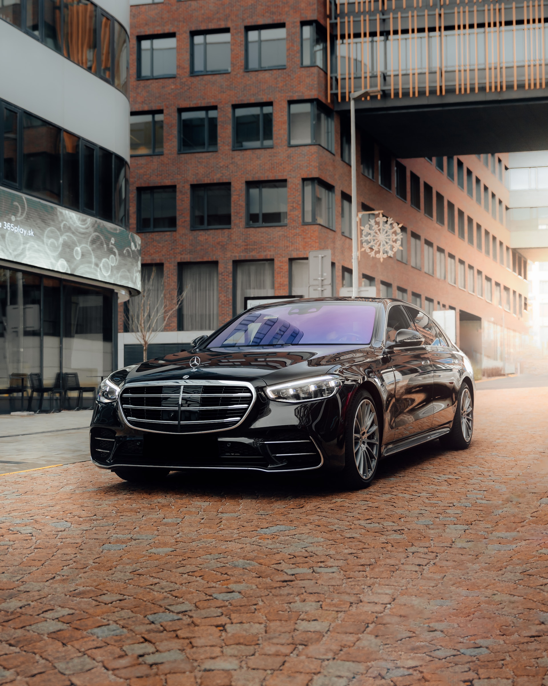 Ultimate Showdown: 2024 BMW 5 Series vs. Mercedes-Benz E-Class – Which Luxury Sedan Reigns Supreme?