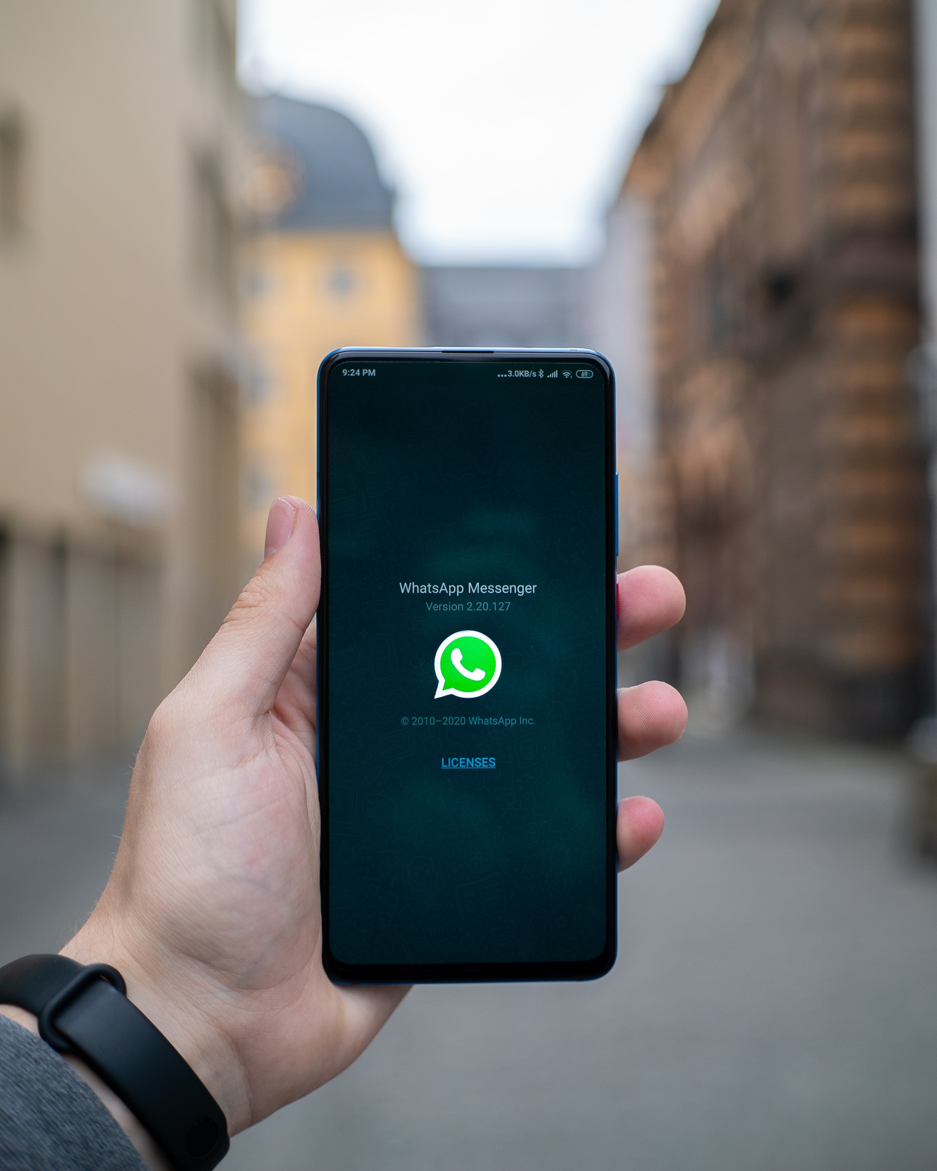 Preserving Privacy: Signal and WhatsApp Stand as Pillars in the Age of Digital Surveillance