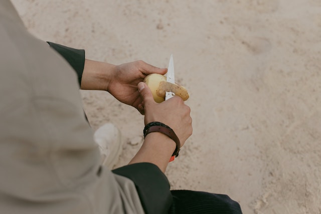 Say Goodbye to Grey Hair with this Simple Potato Peel Trick