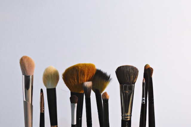 The Truth About Makeup Brushes: How Often Should You Really Replace Them?