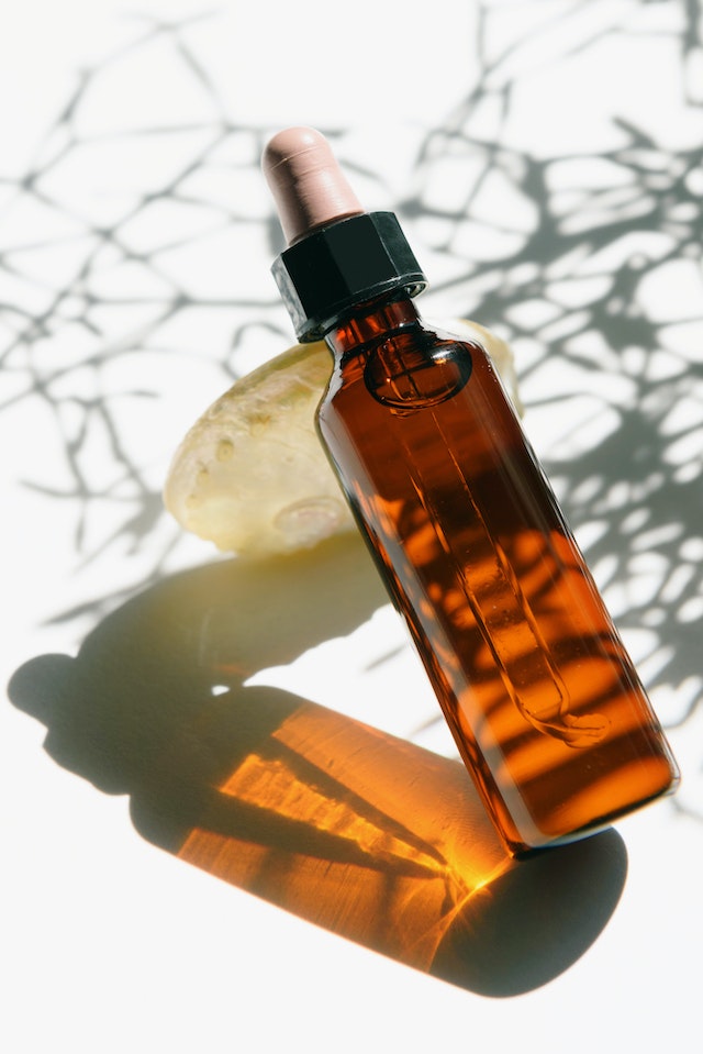 Castor Oil vs. Traditional Hair Growth Treatments: Which is More Effective?