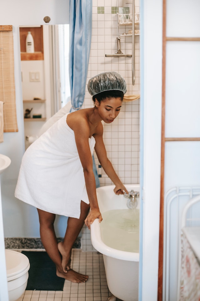 Clean Slate: Correcting 5 Common Showering Mistakes for Optimal Hygiene