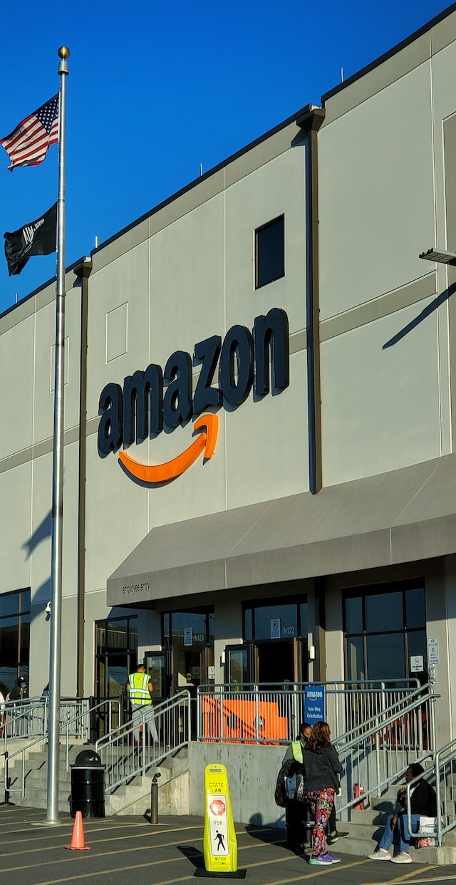 Green Initiative: Amazon’s $1 Billion Pledge Boosts Electric Vehicle Charging Infrastructure!