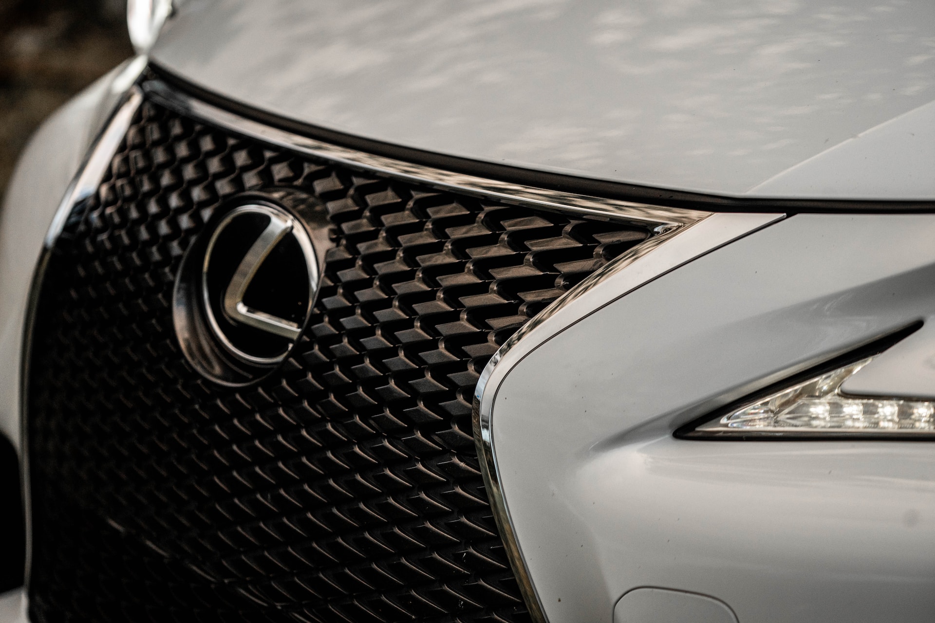 2024 Lexus ES: luxury redefined with Tech-Infused Innovation