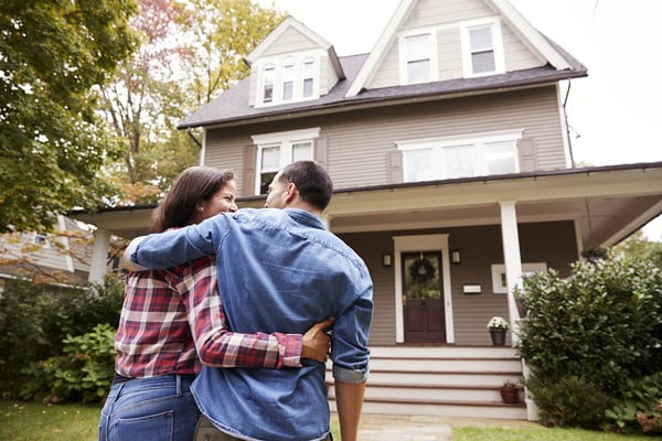 Strong Economy Triggers Jump in Mortgage Rates