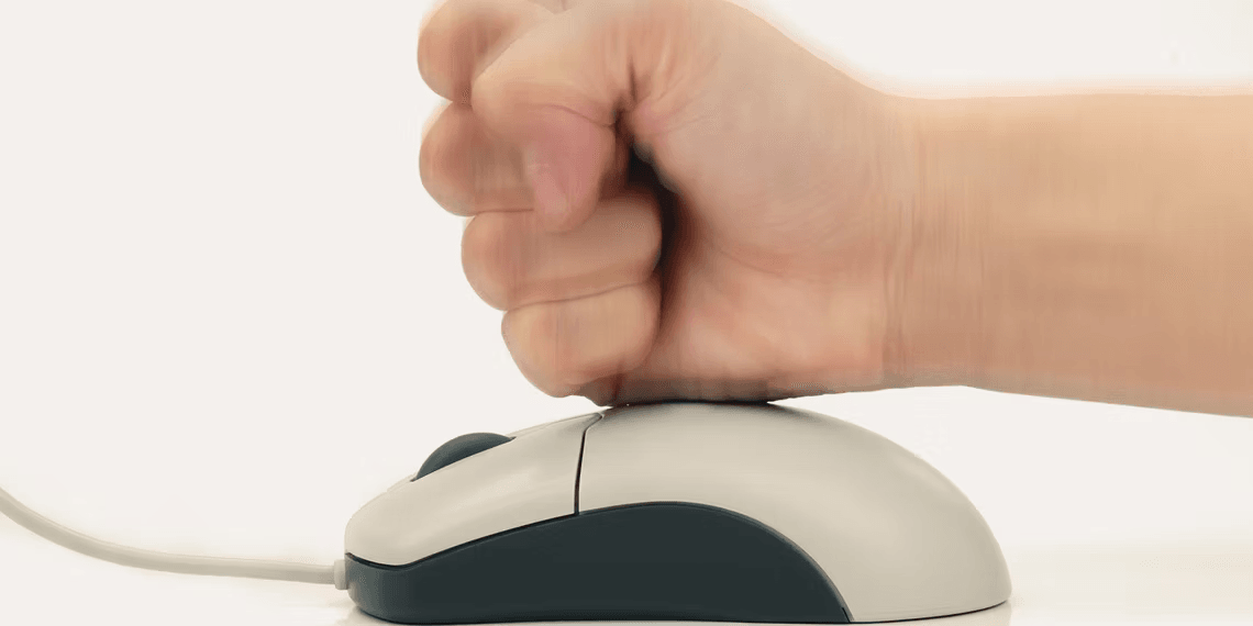 How to Fix a Mouse Cursor That Moves On Its Own in Windows 10