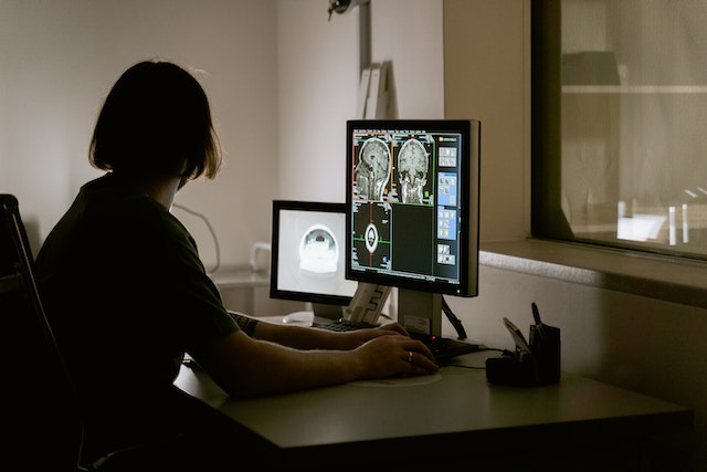 MRI vs CT Scan Comparing Diagnostic Tools for Your Needs