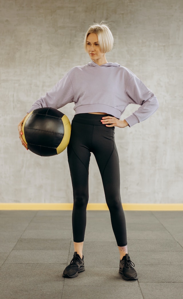 Get Fit and Have Fun: 13 Stability Ball Exercises to Spice Up Your Workout Routine