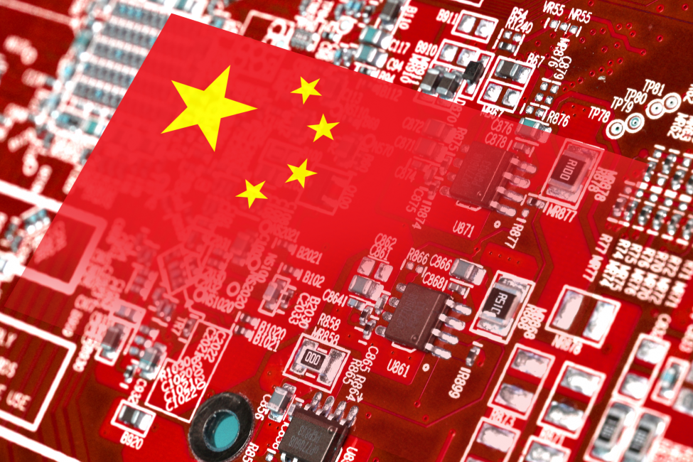 China Risk Spurs Intel’s Rally: Analyzing the Impact on Apple and Beyond