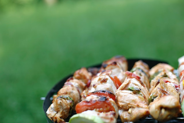 Mastering Late-Summer Catering with Chicken Skewers