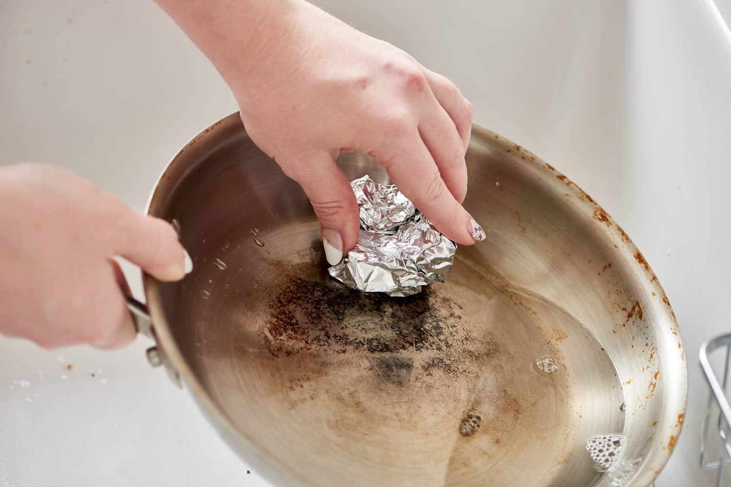 Revolutionizing Kitchen Cleanup the Marvels of Aluminum Foil