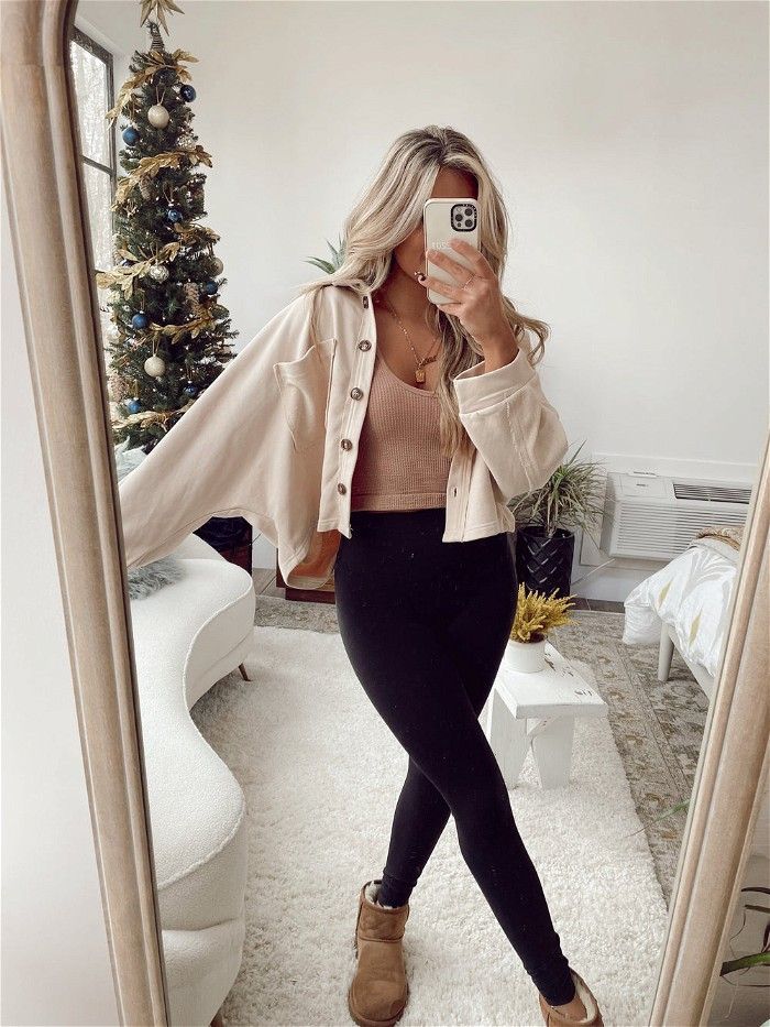 Black Leggings Chic: Elevate Your Style with Perfect Outfit Combos