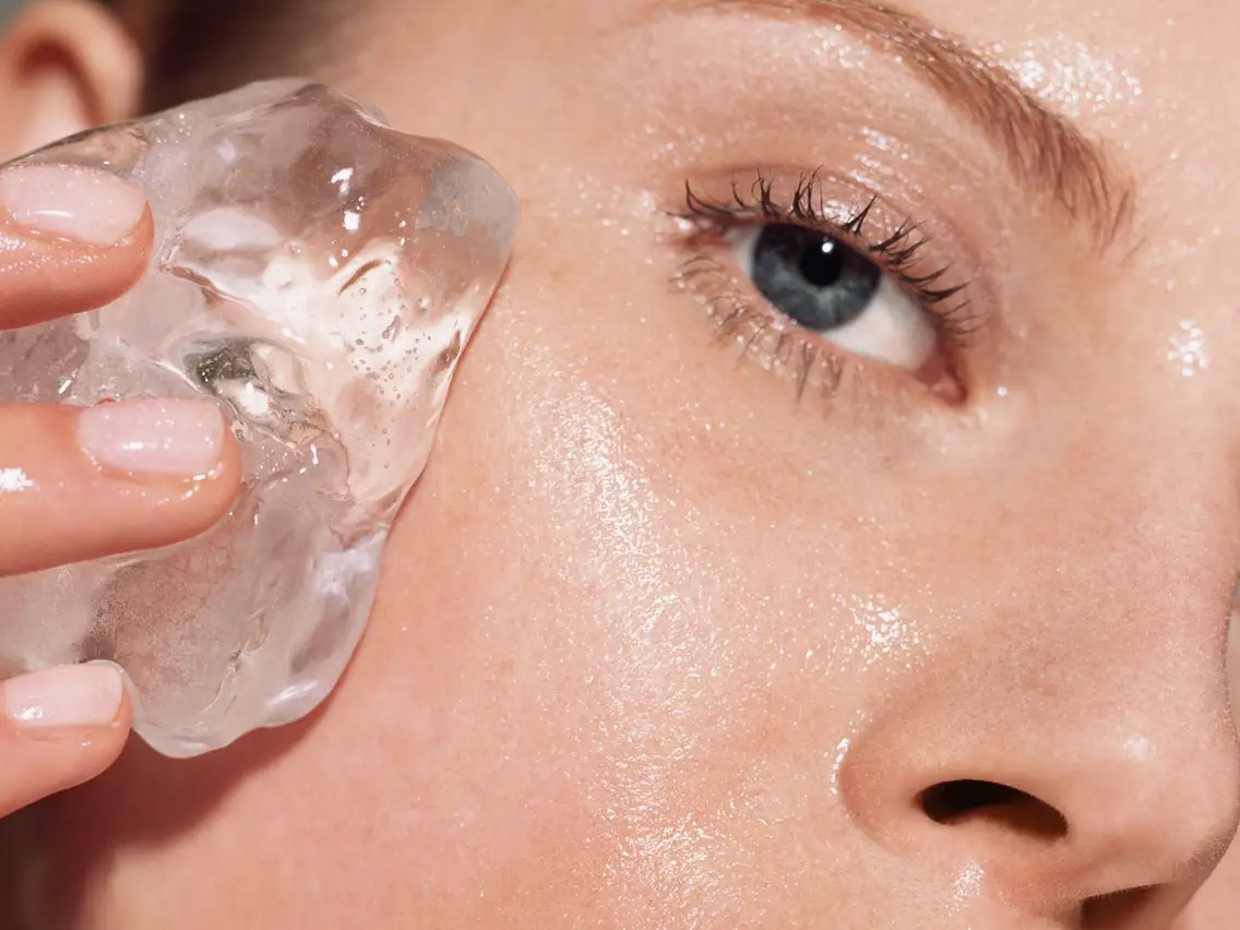 Frosty Glow: Unveiling the Secrets of Using Ice for Facial Health