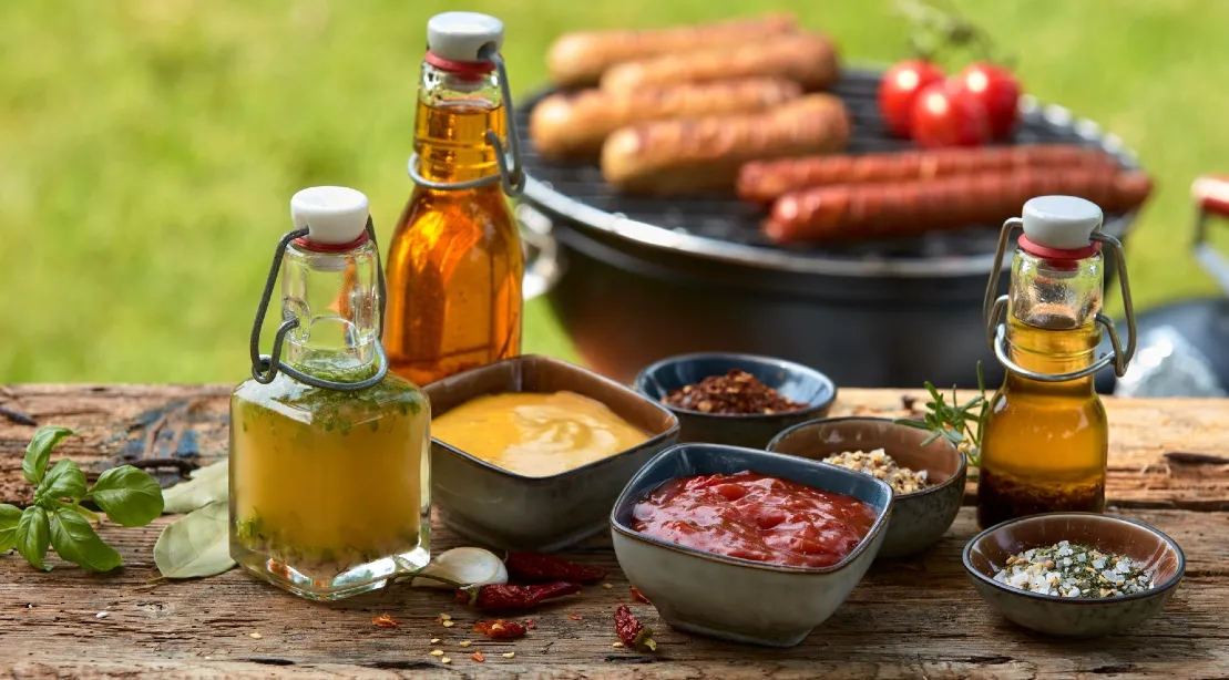 From Fridge to Table: Quick and Tasty Meals with Condiments