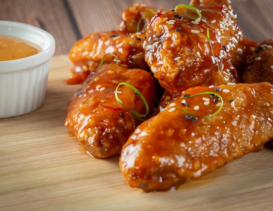 Super Bowl Wing Platters: Serving and Presentation Ideas