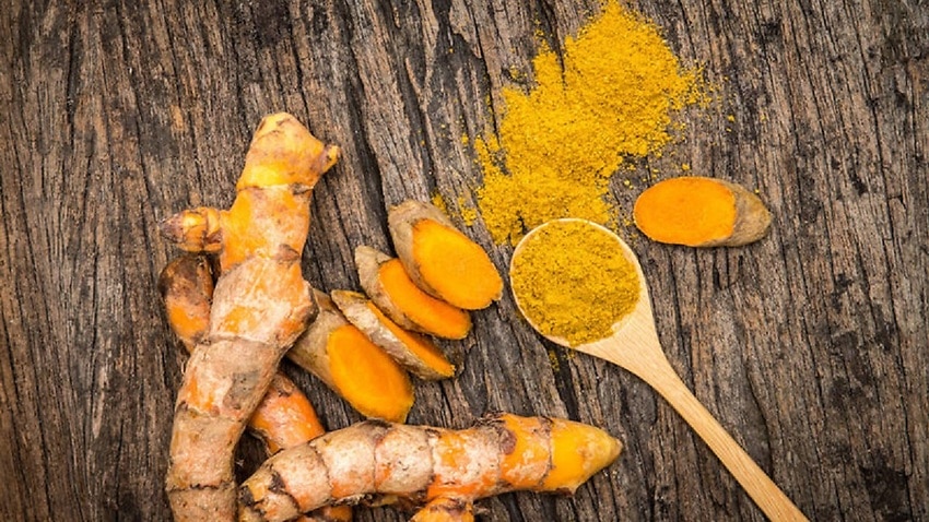 Golden Spices for Stronger Knees: Unveiling the Power of Turmeric and Ginger