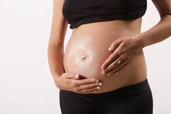 4 Home Remedies Unveiled for Post-Pregnancy Stretch Mark Recovery