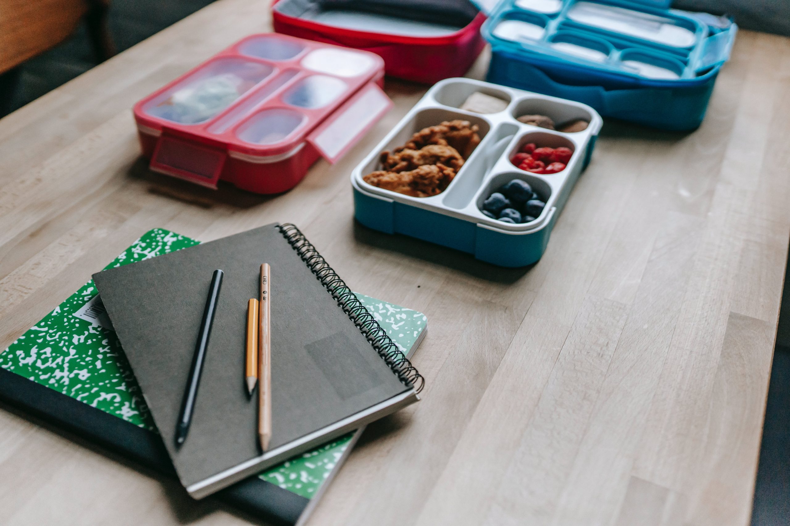 Elevate Your Lunch Unveiling 6 Ingenious Lunch Box Hacks