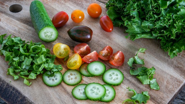 A Delectable Dive into the World of Refreshing Salad Creations