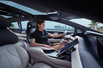 Mercedes’ QuantumLeap AI Unveiled at CES 2024: Redefining the Driving Experience