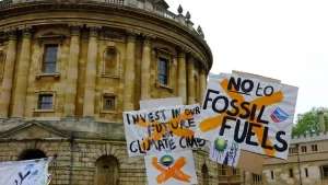 Oxford University fossil fuel investments controversy