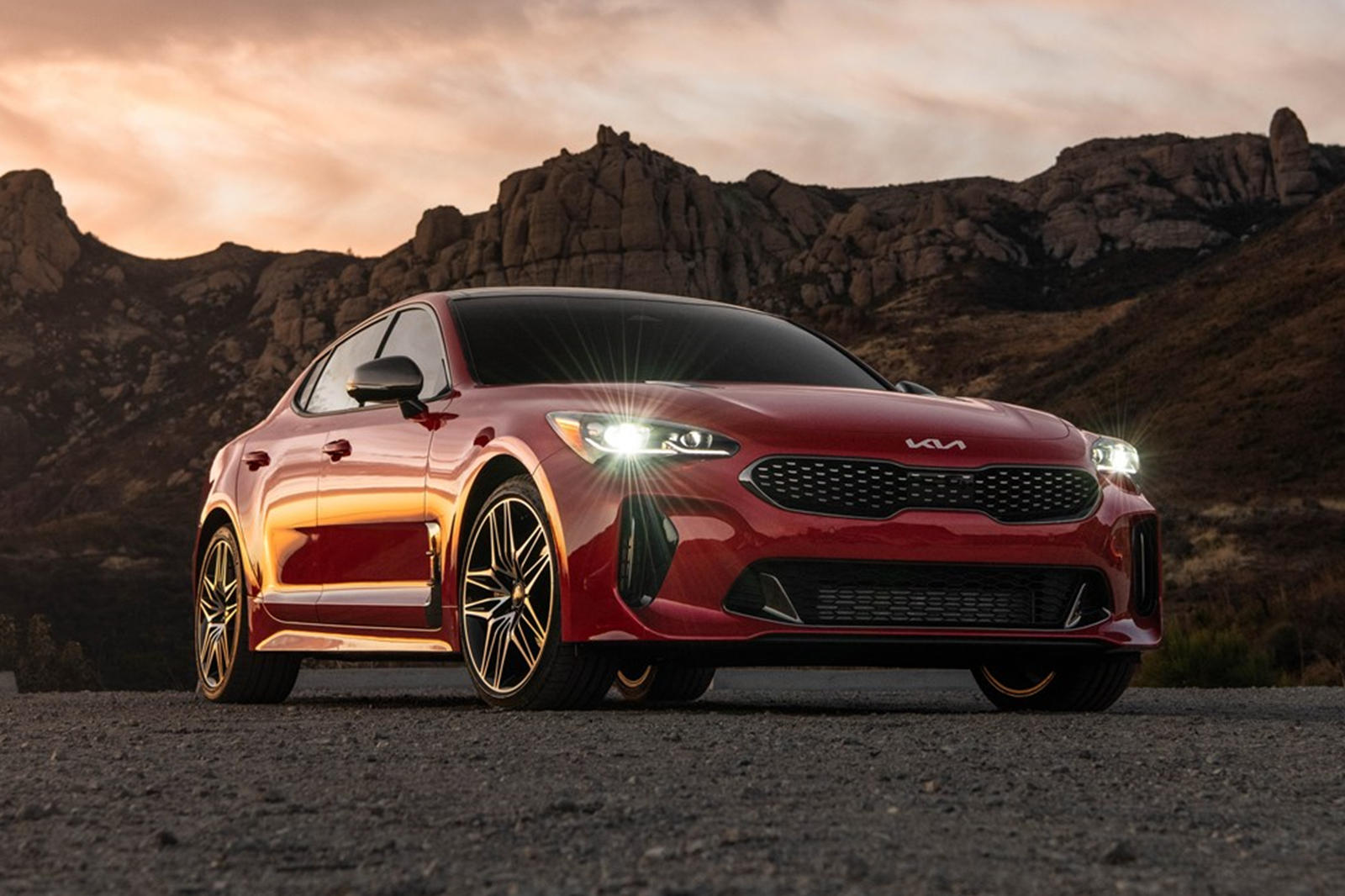 The 2024 Kia Stinger: Discovering the Newest Features