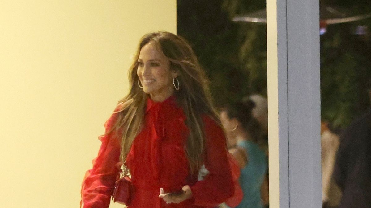 Ben Affleck, Jennifer Lopez, and Jennifer Garner's amazing Family Day at Seraphina's School Play