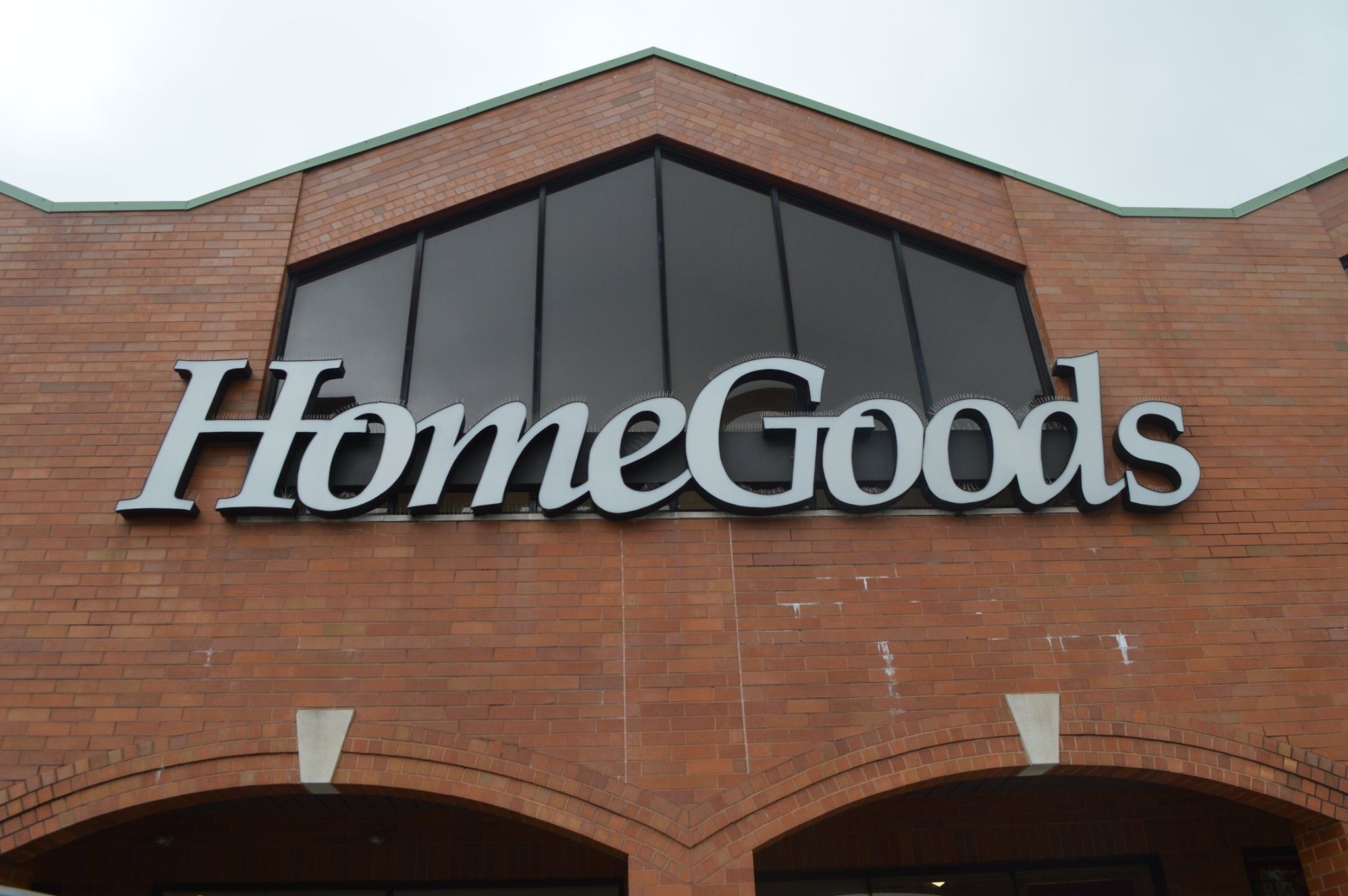 HomeGoods’ Latest Sensation: The Viral Food Stool Flying Off Shelves