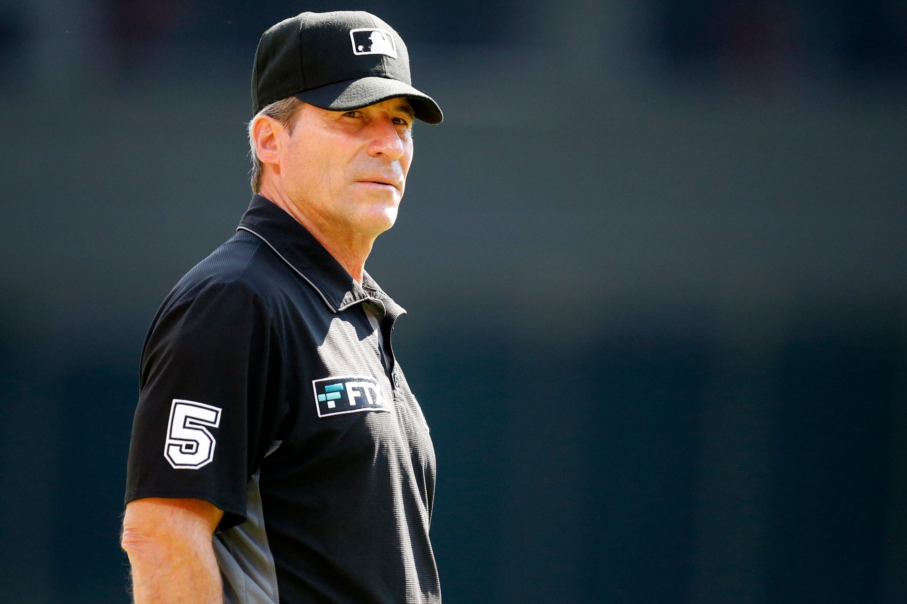 Angel Hernandez Retires: A Controversial Career Comes to an End – What’s Next for MLB?