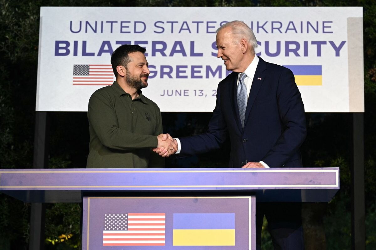 Biden-Zelenskyy Accord: Strengthening Alliance Against Russia