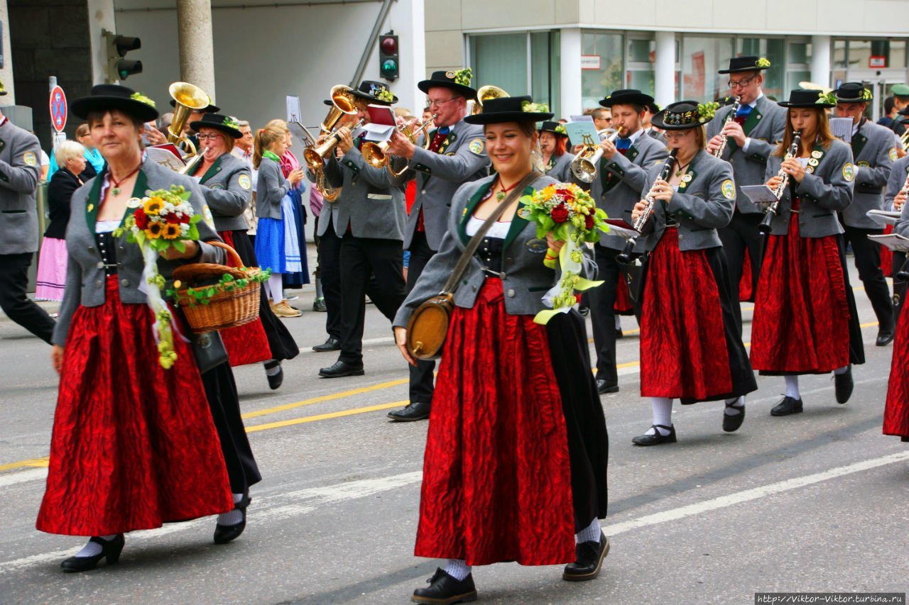 Unveiling the Traditions and Customs of German Culture