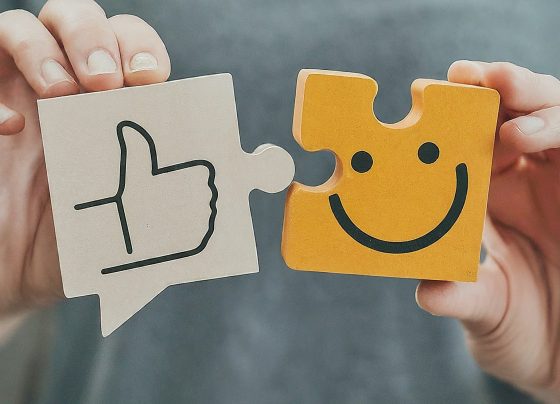 Turn Social Media Frowns into Smiles: Customer Support Hacks