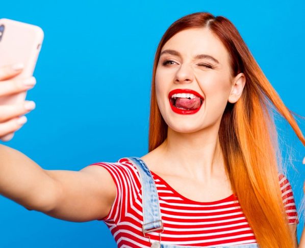 Influencers Use Product Placement: A 2024 Trend