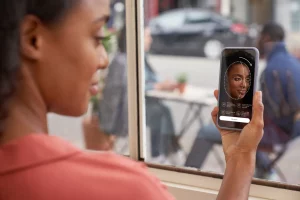 Skincare: AI and Skin Scanners Personalizing Beauty